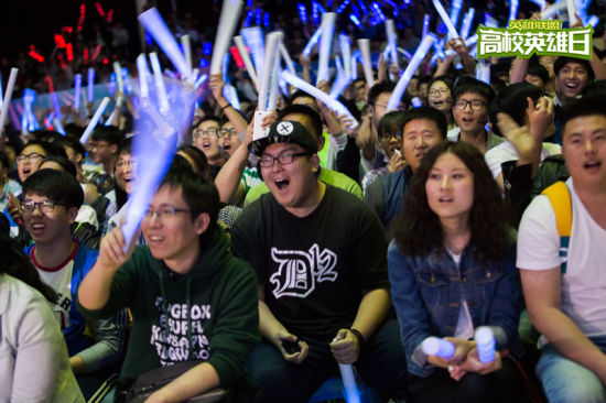 回归Astralis？device辟谣：转会传闻都是胡说